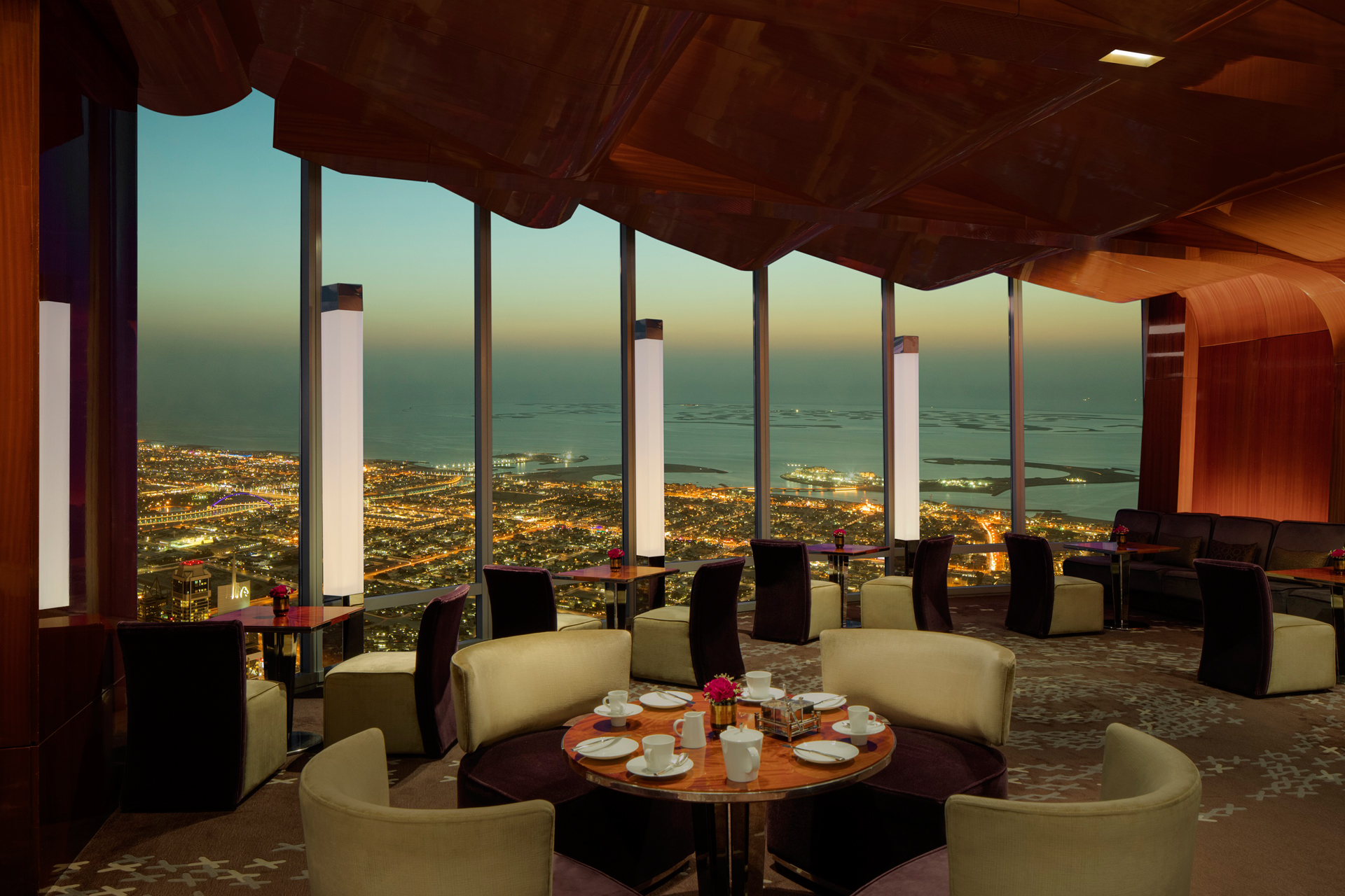 At.mosphere Restaurant & Lounge in Dubai | Bar & Pub Reviews | Nightlife |  Time Out Dubai