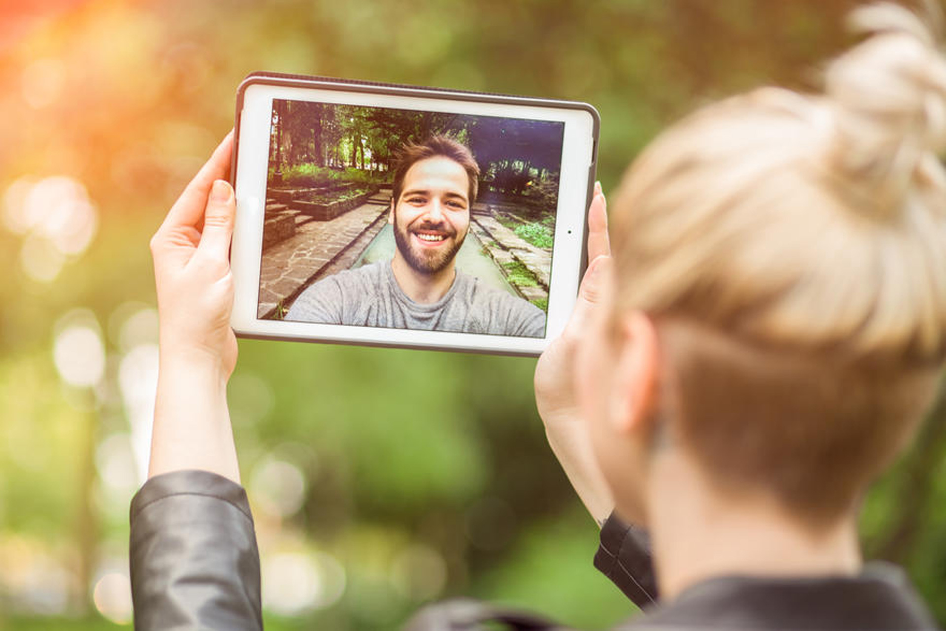 how to make video call in dubai
