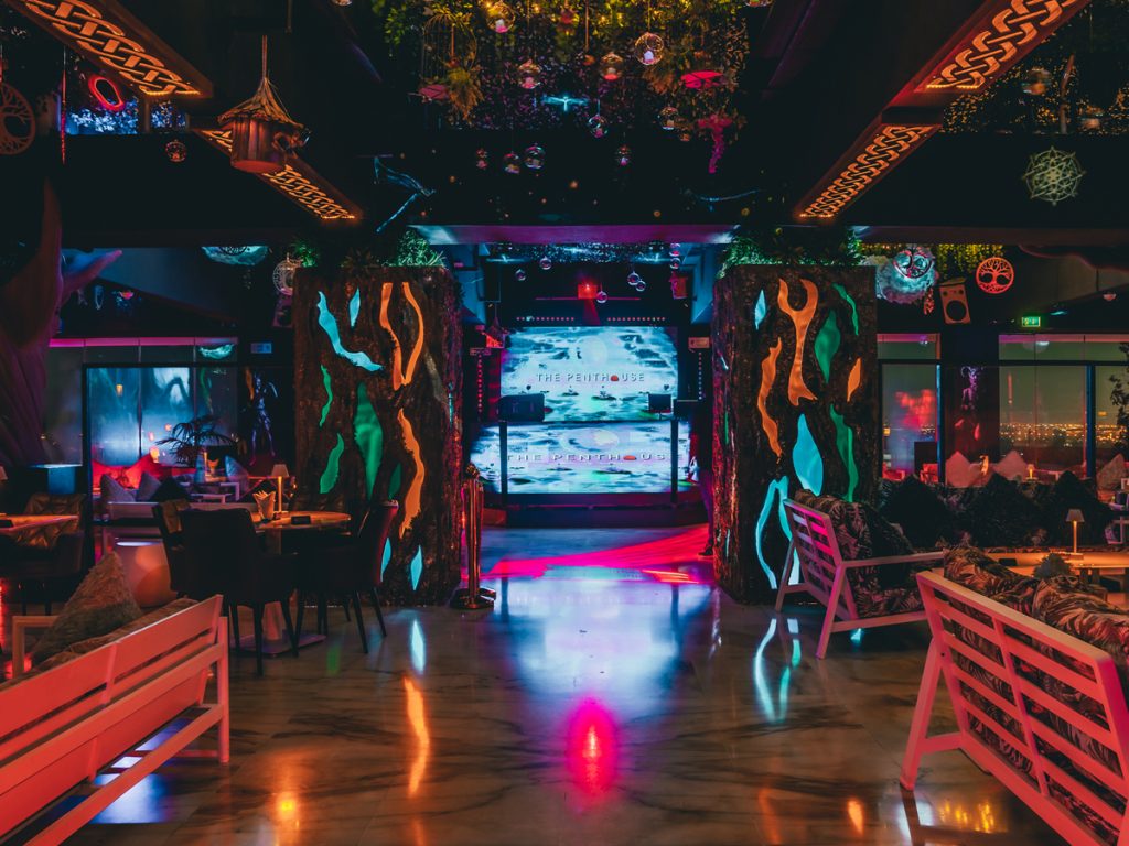 dubai swinger night club