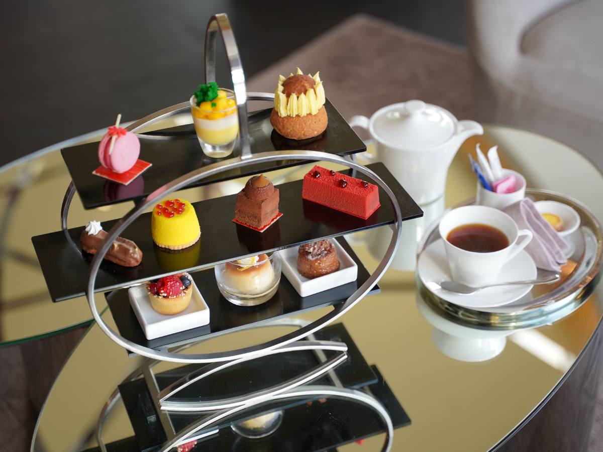 Lobby Lounge At The Ritz Carlton Dubai Restaurant Reviews Time Out Dubai