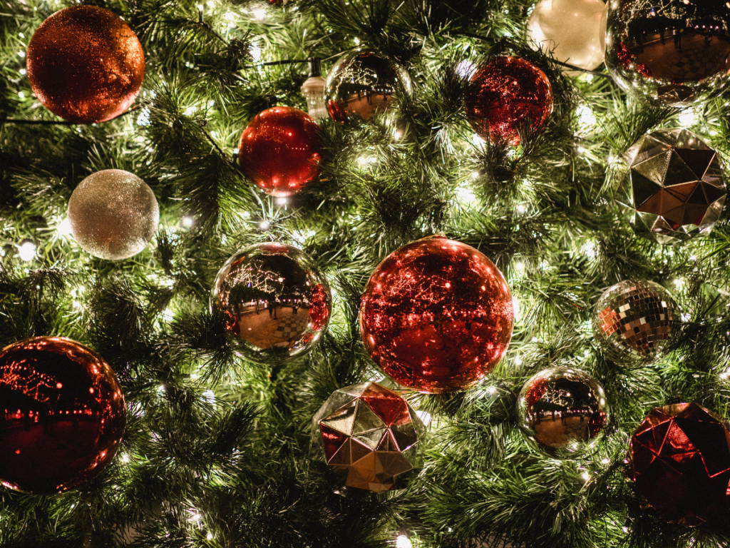 Where to buy a Christmas tree in Dubai real and artificial