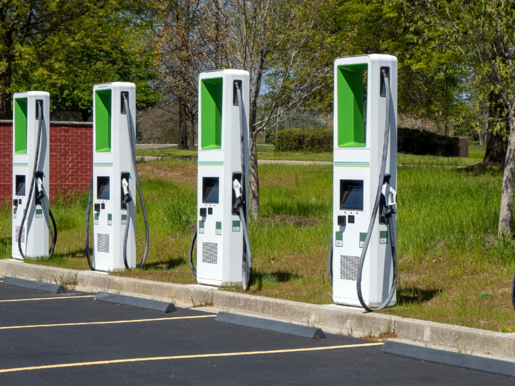 Electric car plug in stations sales
