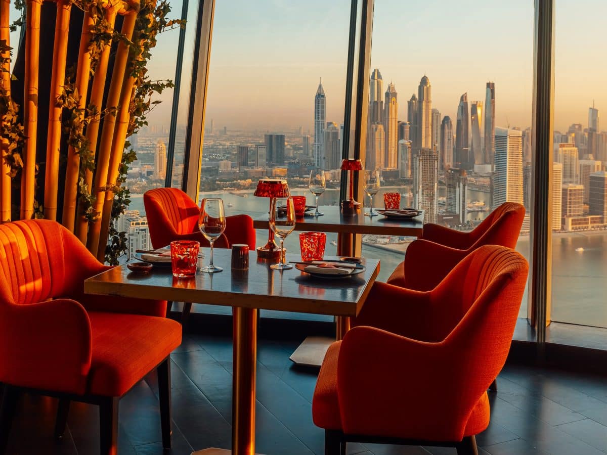Here's how to eat at 10 expensive restaurants in Dubai for less.