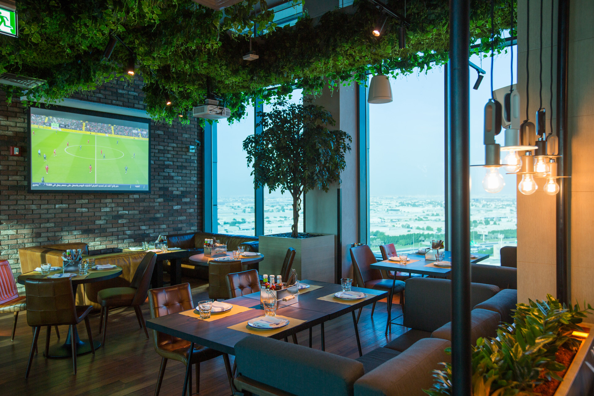 Joe S Backyard Barbecue Restaurant Opens In Dubai Festival City