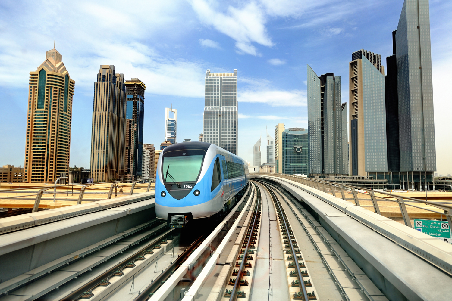 2025年投入试运营！中国造内燃高铁首次出口阿联酋--见道网