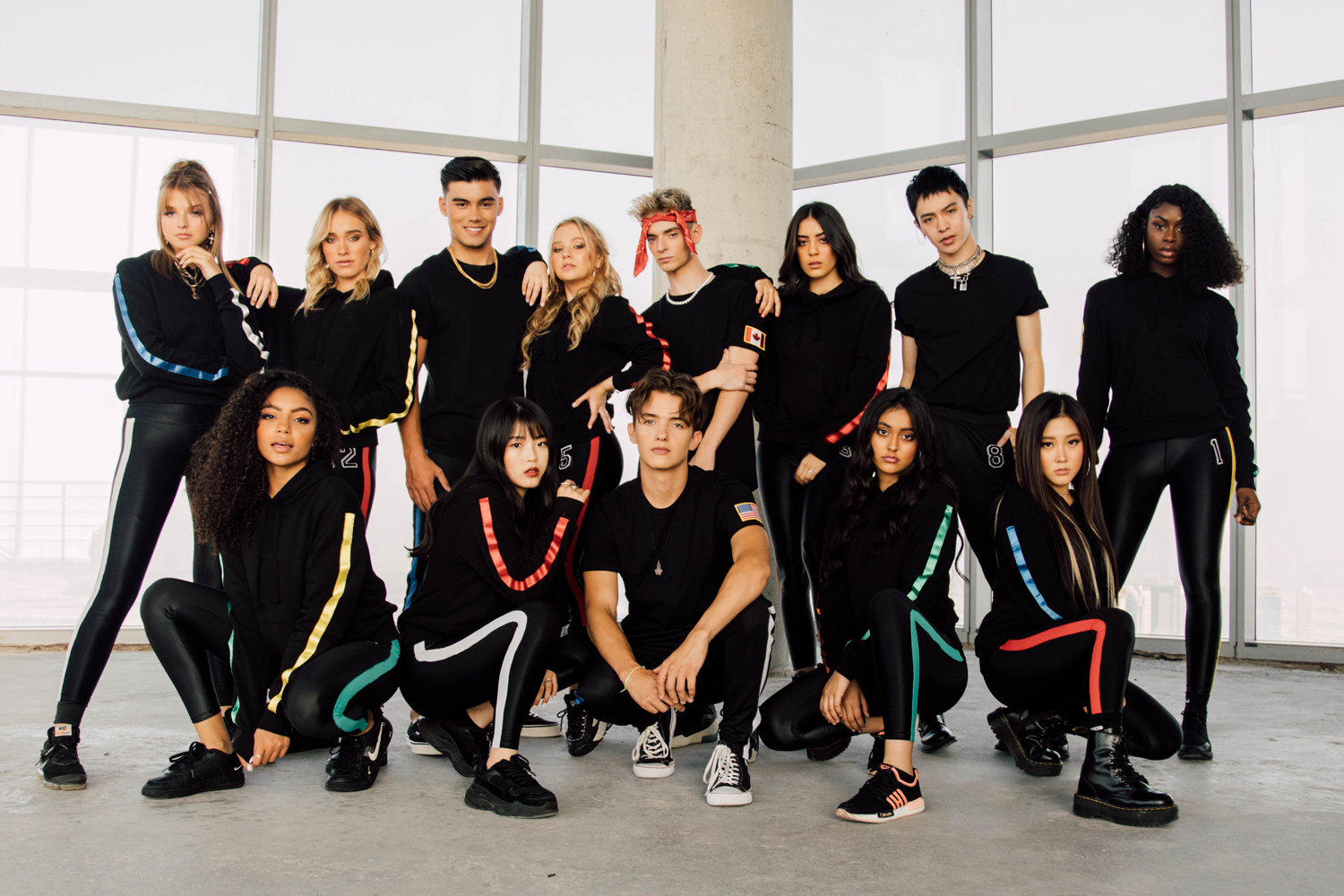 Member now. Группа НАУ Юнайтед. НАУ Юнайтед участники. Группа Now United участники. Now United группа 2019.