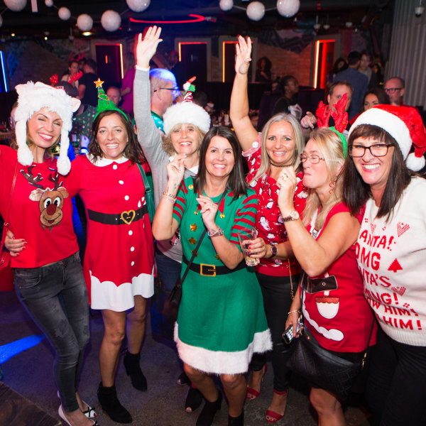 25 pictures of Christmas in Dubai that show it's the best place to
