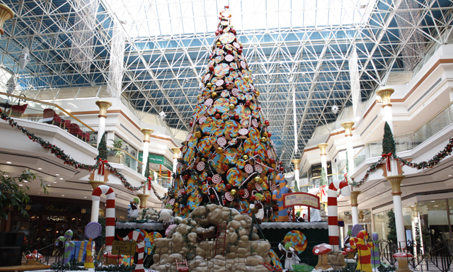 Dubai Christmas Decorations Festive Time Out Dubai