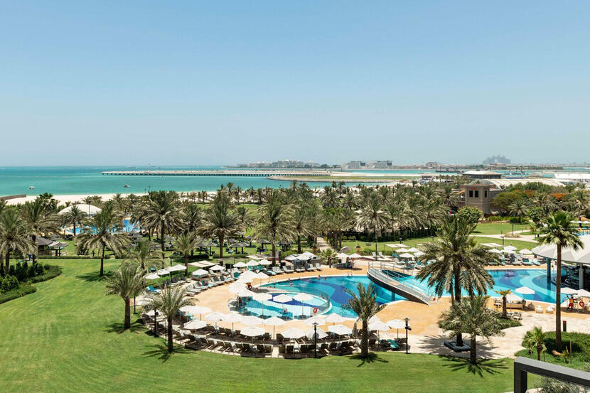 Get A Bargain Dubai Pool Day Deal At Le Royal Meridien Beach