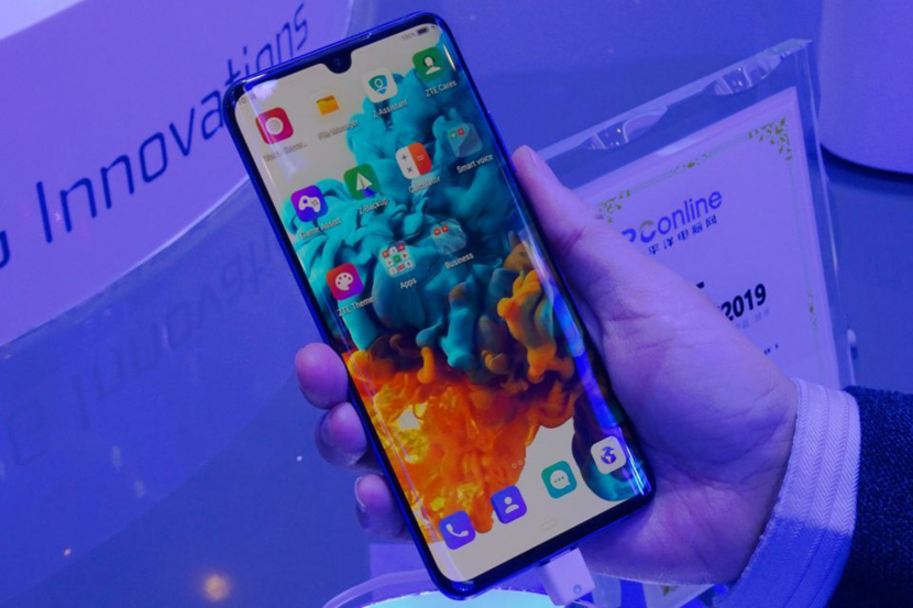 Etisalat Reveals First Uae 5g Mobile Device News Time Out Dubai