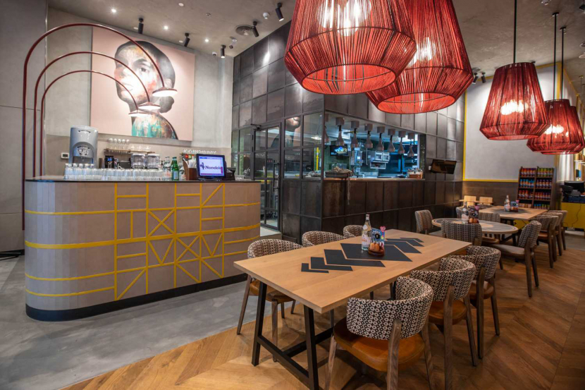 First Look Nando S Opens New Flagship Store At The Dubai Mall