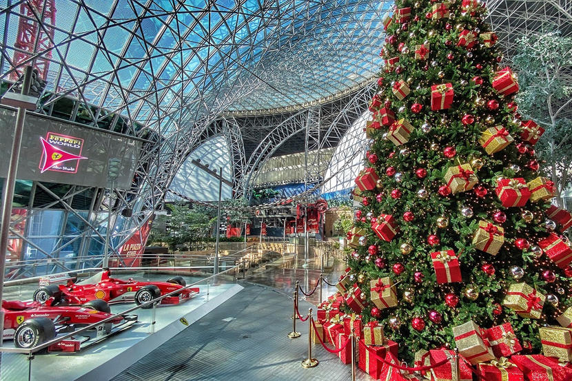 Yas Island Theme Parks Go Festive For Christmas And New Year Kids Attractions Christmas Time Out Dubai