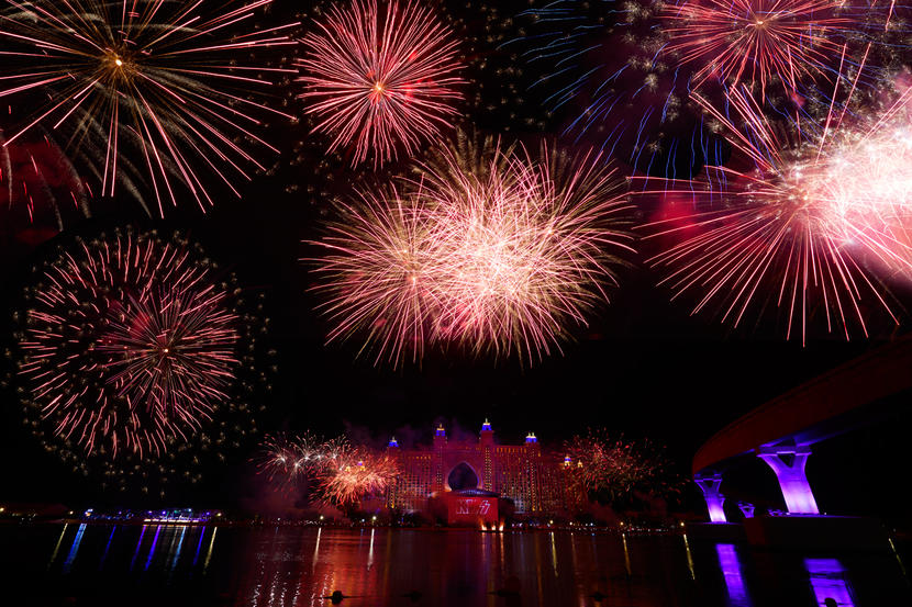 In Pictures Dubai S Atlantis The Palm New Year S Eve Fireworks 2020 2021 New Year S Eve 2020 2021 Time Out Dubai Hope you enjoy the christmas eve with the ones you love and step into the new year with lots of happiness and good health. eve fireworks 2020 2021
