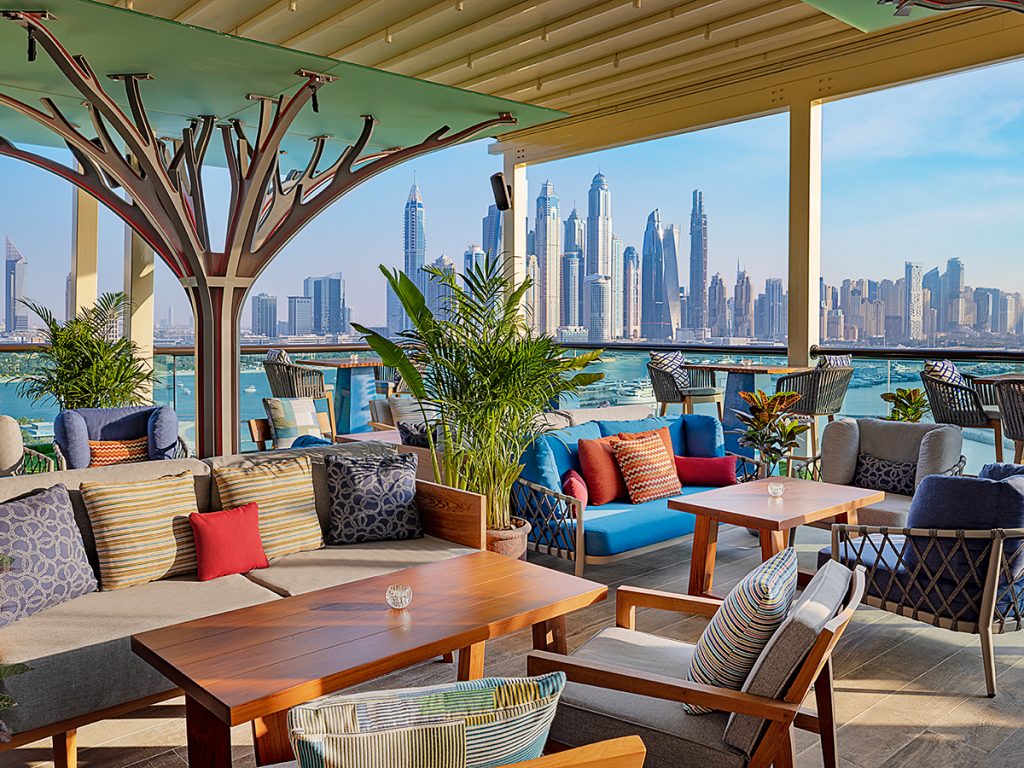 Muhteşem Manzaralar ve Yudumlar İçin Dubai'deki En İyi 10 Çatı Barı 5 best rooftop bars in Dubai
